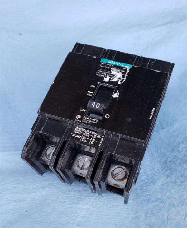 Siemens BQD6 Circuit Breaker 40A 3P, 600V